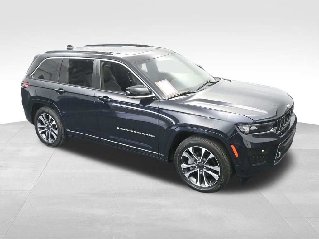 Used 2024 Jeep Grand Cherokee Overland w/ Luxury Tech Group IV image 61