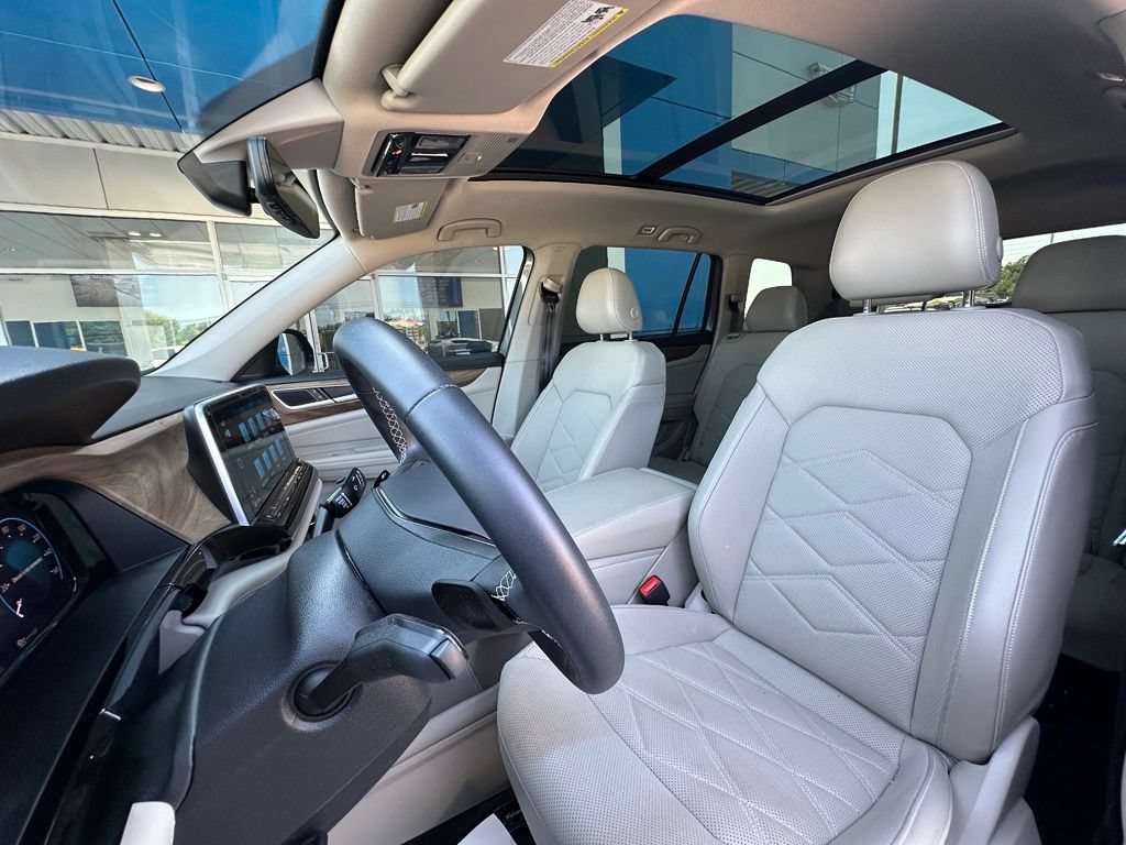 Used 2024 Volkswagen Atlas SE FWD image 10