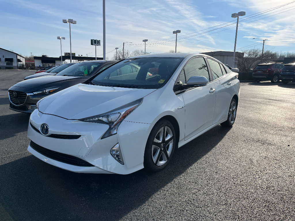 Used 2016 Toyota Prius Three Touring image 39