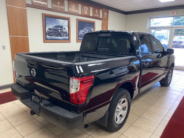 Used 2018 Nissan Titan S w/ S Utility Package RWD image 3