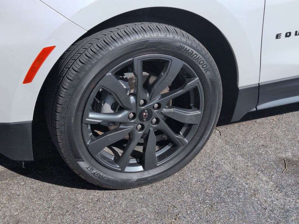 Used 2024 Chevrolet Equinox RS w/ RS Leather Package FWD image 11