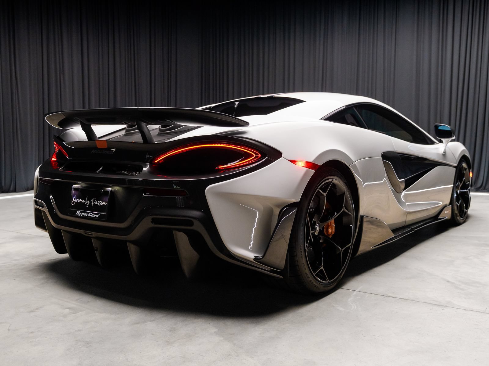 Used 2019 McLaren 600LT RWD image 48