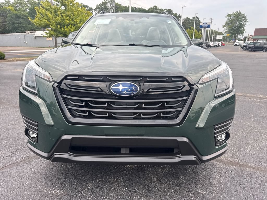Used 2024 Subaru Forester Limited AWD/4WD video 3
