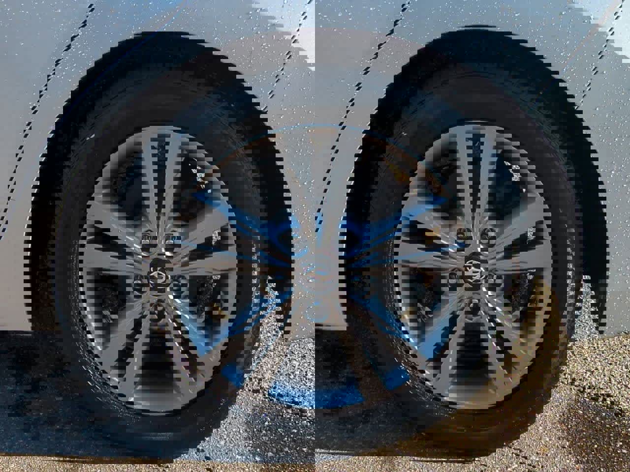 Used 2018 Hyundai Elantra SEL image 12