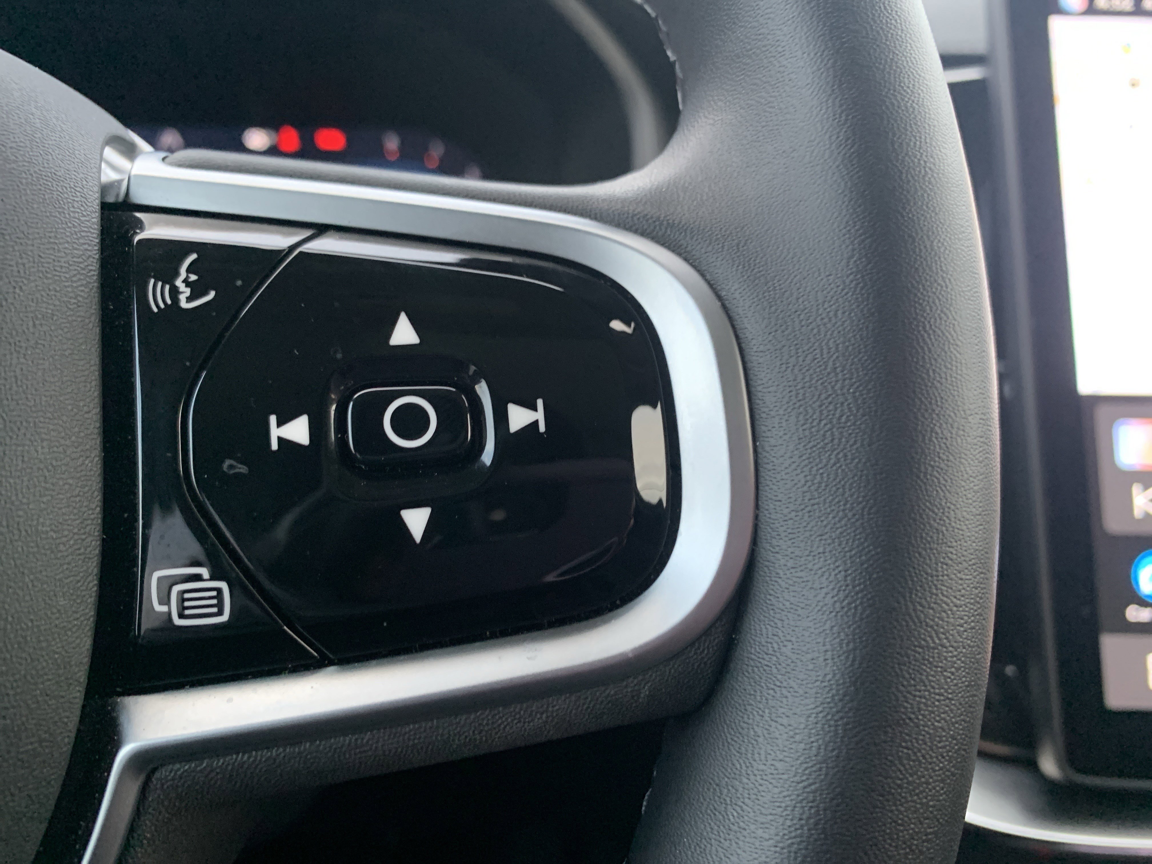 Used 2025 Volvo XC90 B5 Plus image 20