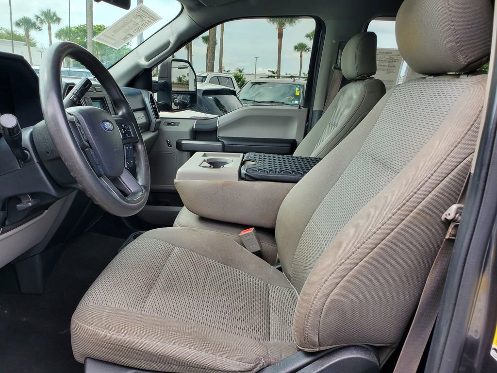 Used 2019 Ford F250 XLT w/ Snow Plow Prep Package image 16