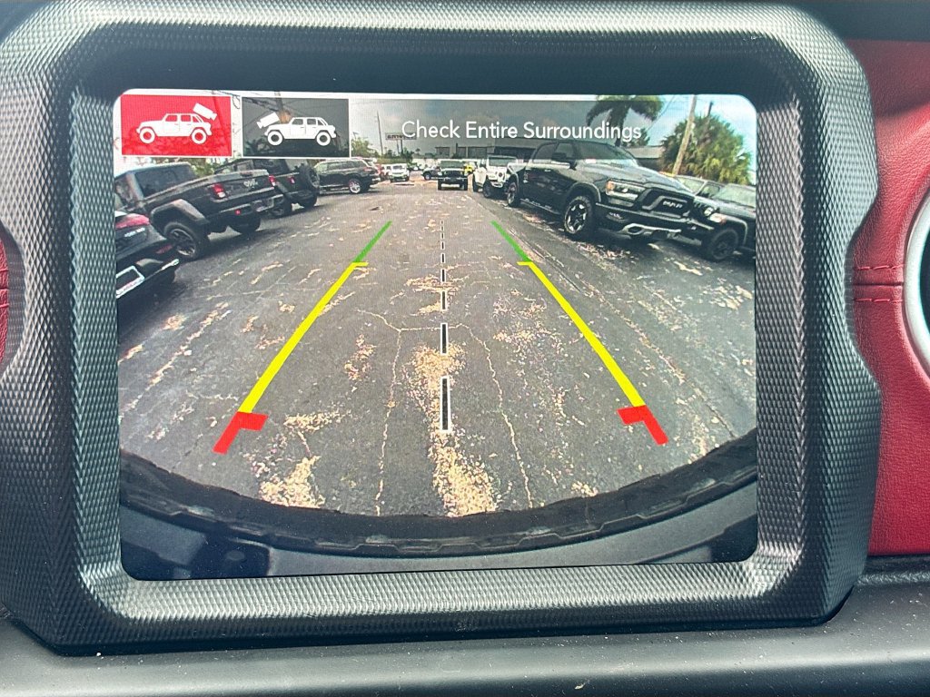 Certified 2023 Jeep Wrangler Unlimited Rubicon 4xe AWD/4WD image 15