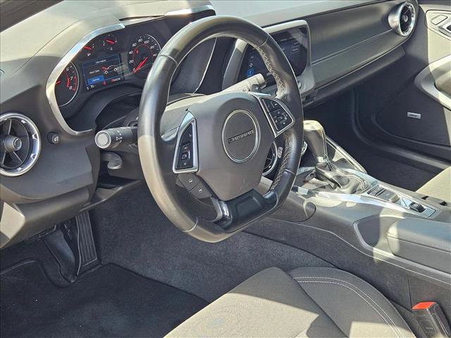 Used 2020 Chevrolet Camaro LT w/ RS Package image 10
