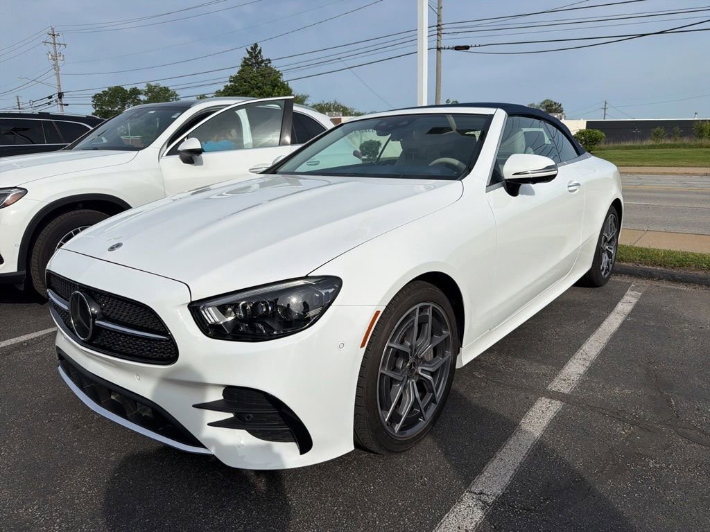 Used 2023 Mercedes-Benz E 450 4MATIC Cabriolet video 1