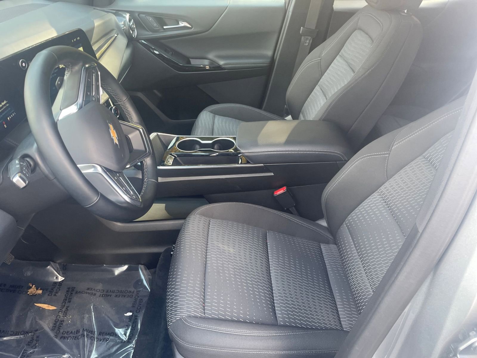 Used 2025 Chevrolet Equinox LT image 23