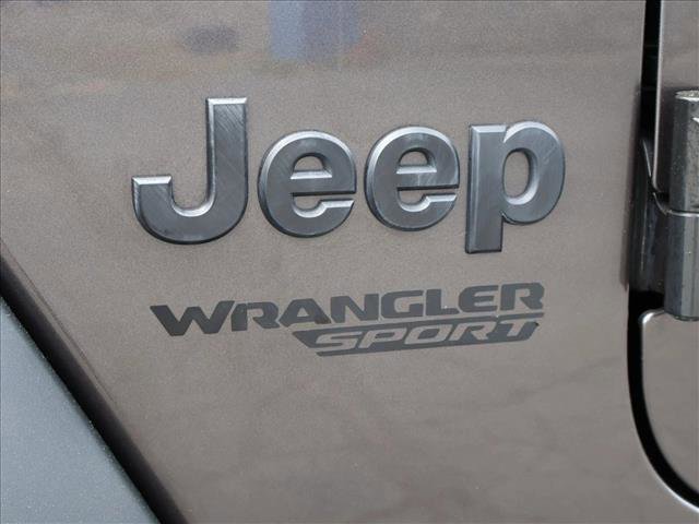 Used 2018 Jeep Wrangler Sport AWD/4WD image 28
