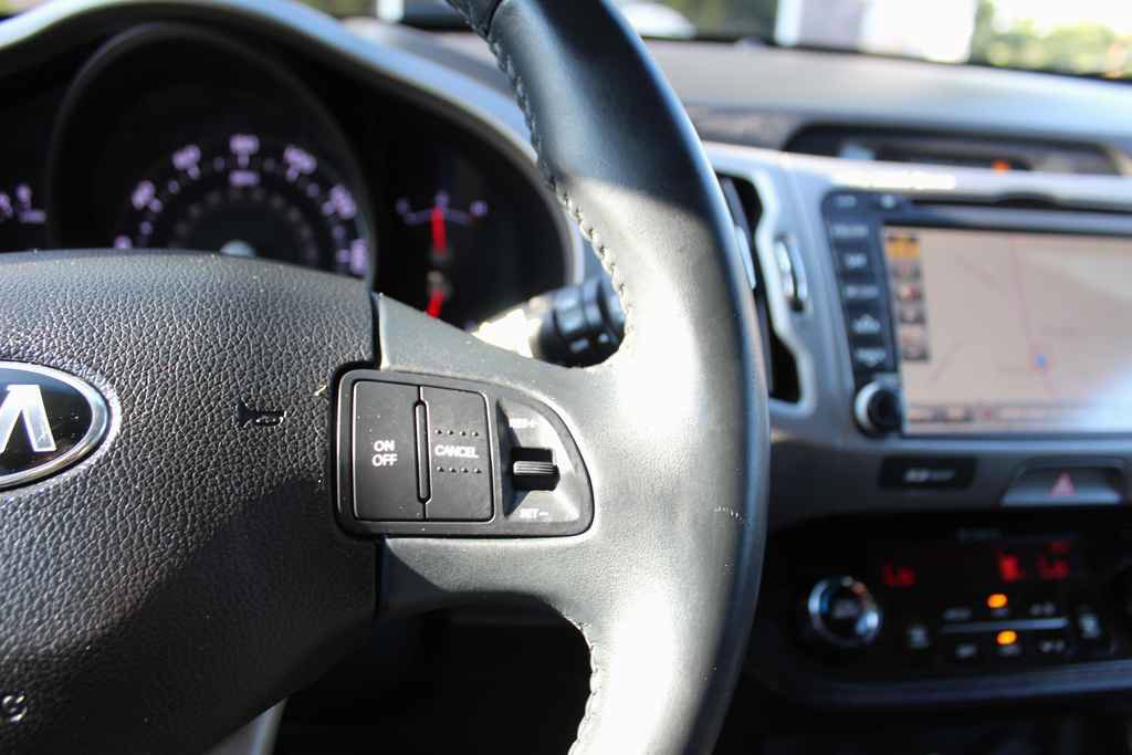 Used 2016 Kia Sportage SX AWD/4WD image 17