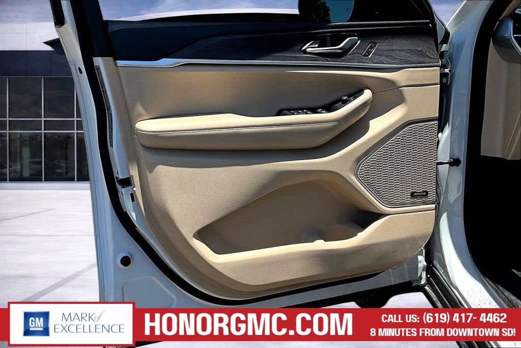 Used 2021 Jeep Grand Cherokee L Limited w/ Trailer Tow Package AWD/4WD image 20