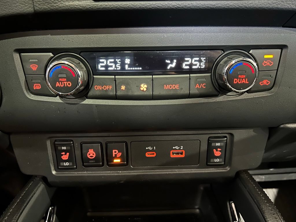 Used 2022 Nissan Frontier PRO-4X AWD/4WD image 33