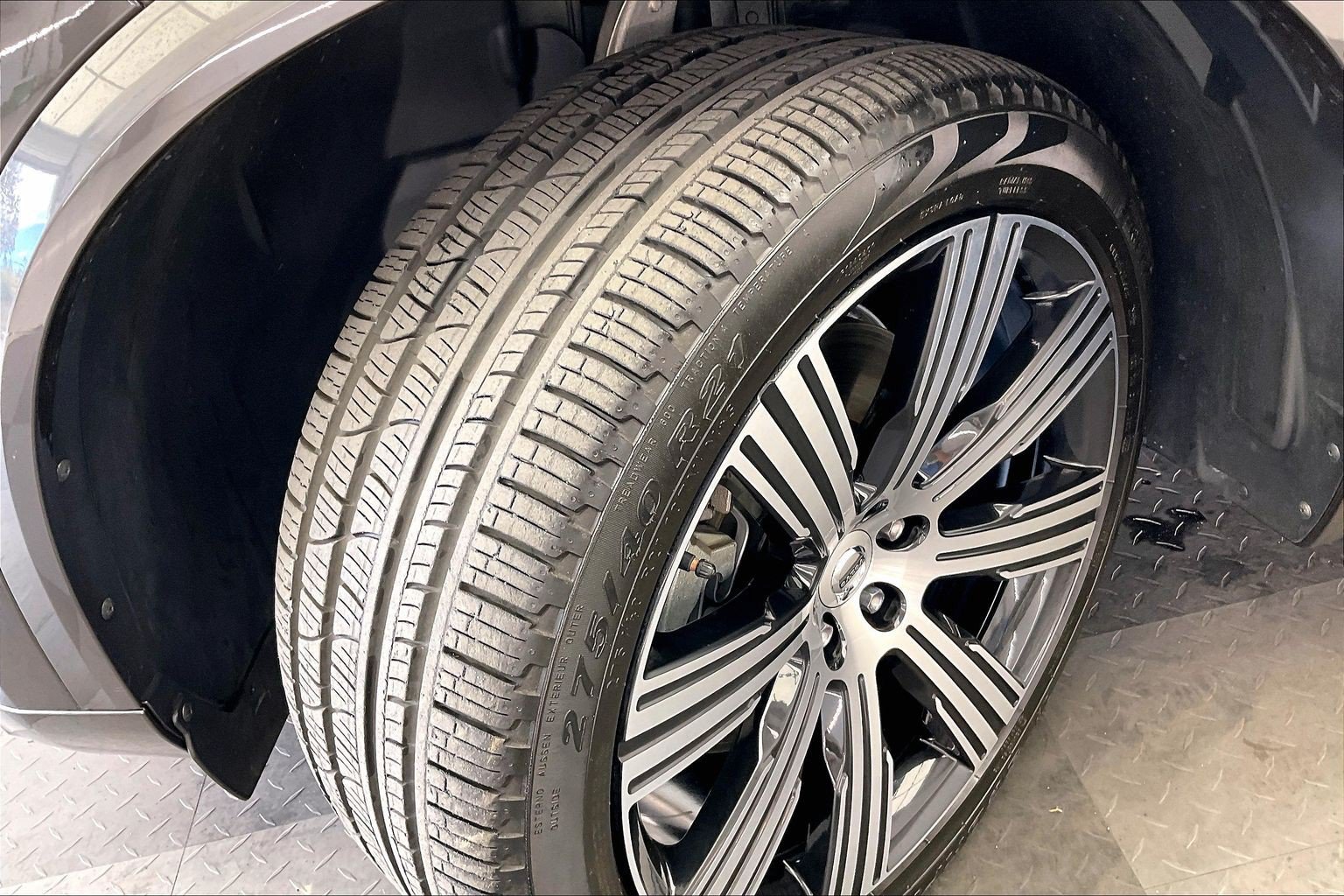 Used 2024 Volvo XC90 T8 Ultimate w/ Protection Package Premier AWD/4WD image 34