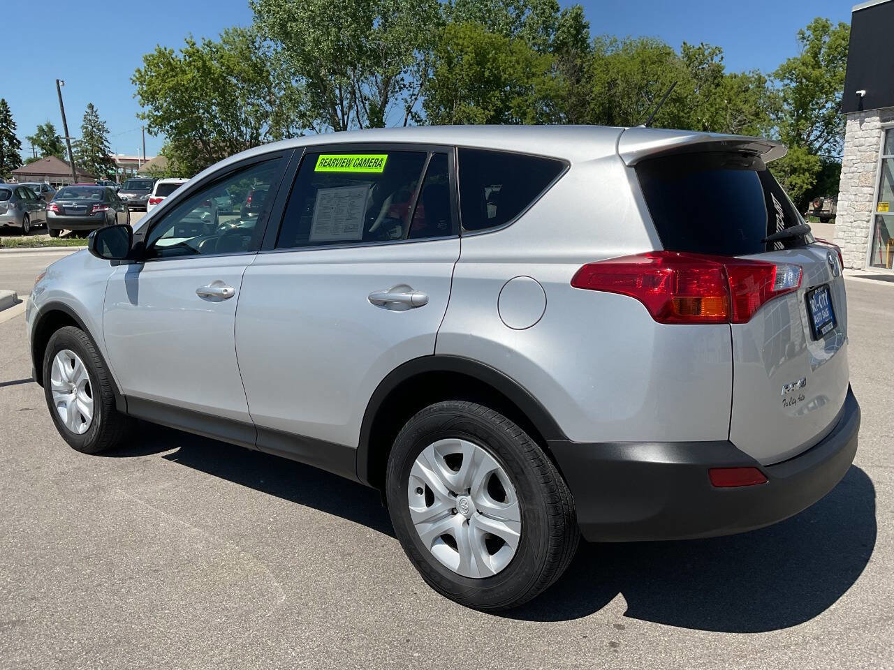 Used 2014 Toyota RAV4 LE FWD image 4