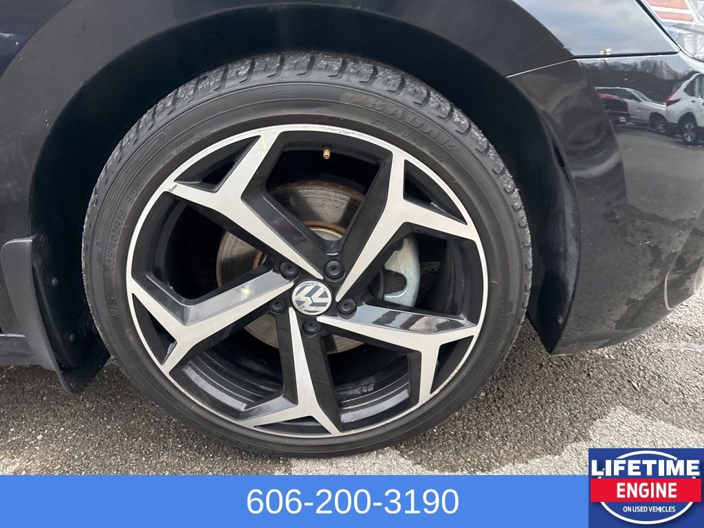 Used 2021 Volkswagen Passat 2.0T R-Line image 6