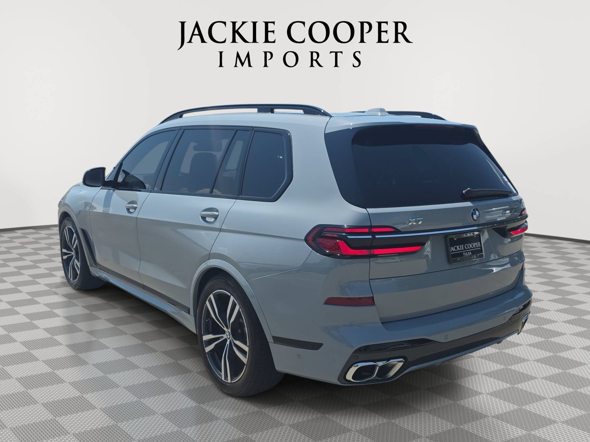 Used 2024 BMW X7 M60i AWD/4WD image 7