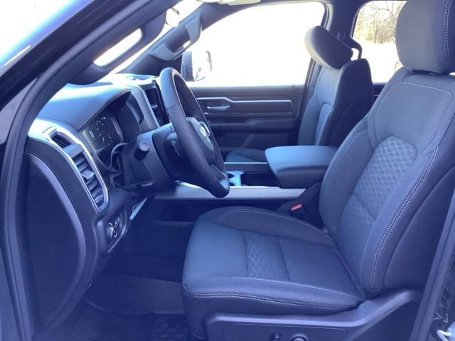 New 2026 RAM 1500 4x4 Crew Cab image 33