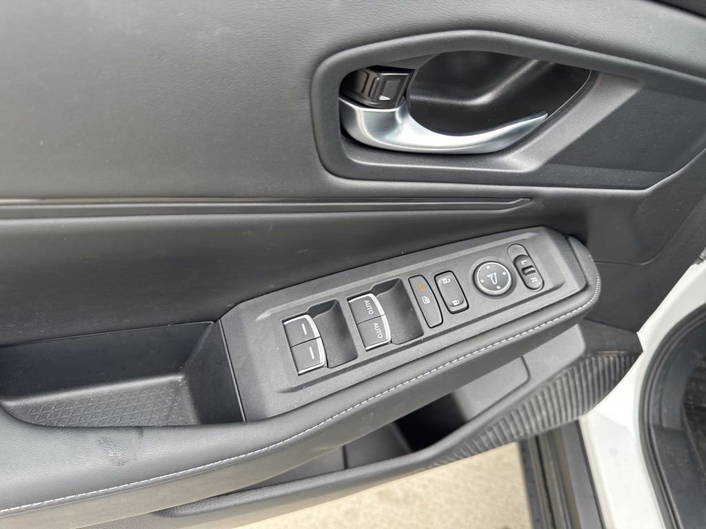 Used 2025 Honda Accord Sport image 16