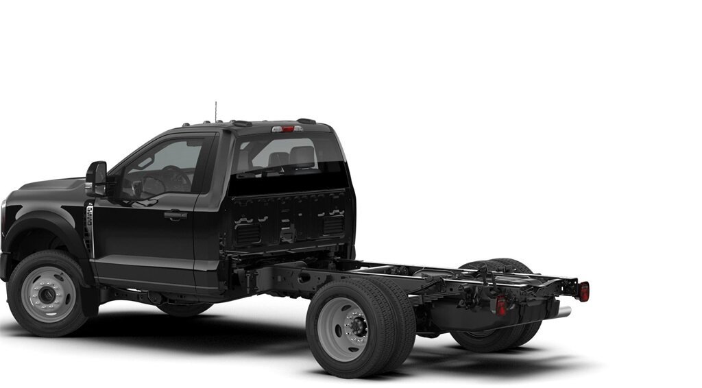 New 2026 Ford F550 4x4 Regular Cab Super Duty image 2