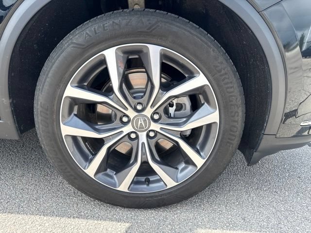 Used 2023 Acura MDX SH-AWD w/ Technology Package image 3