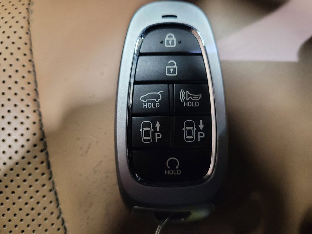 Used 2021 Hyundai Santa Fe Calligraphy w/ Cargo Package image 32