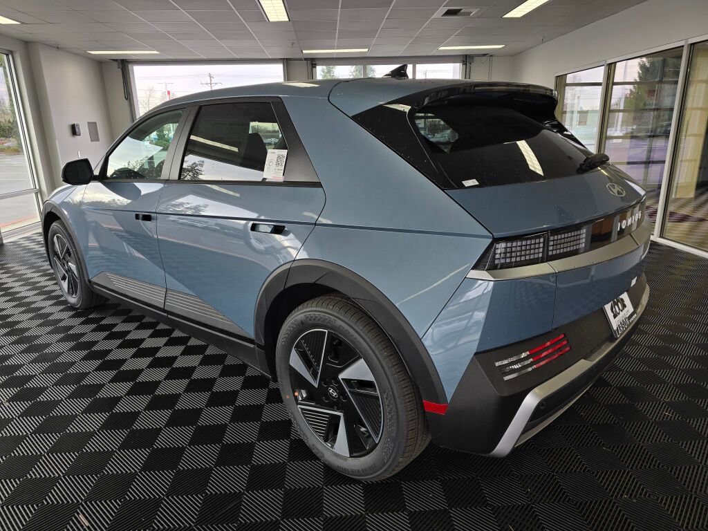 New 2026 Hyundai Ioniq 5 SE image 6