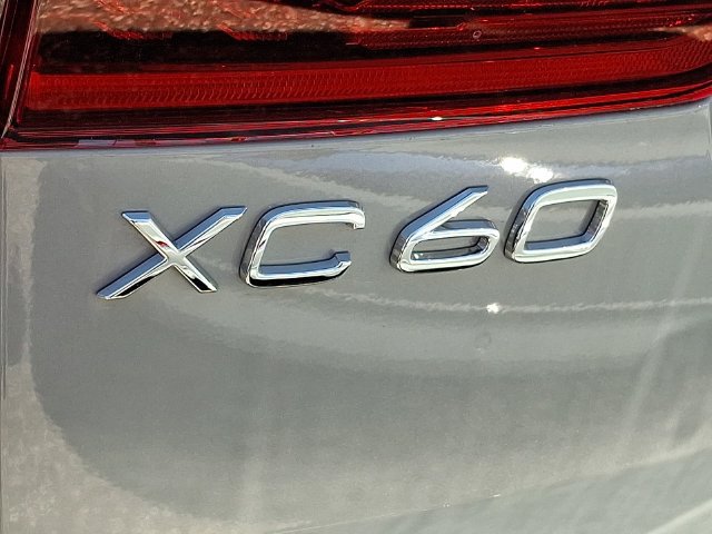 New 2026 Volvo XC60 B5 Plus w/ Climate Package AWD/4WD image 9