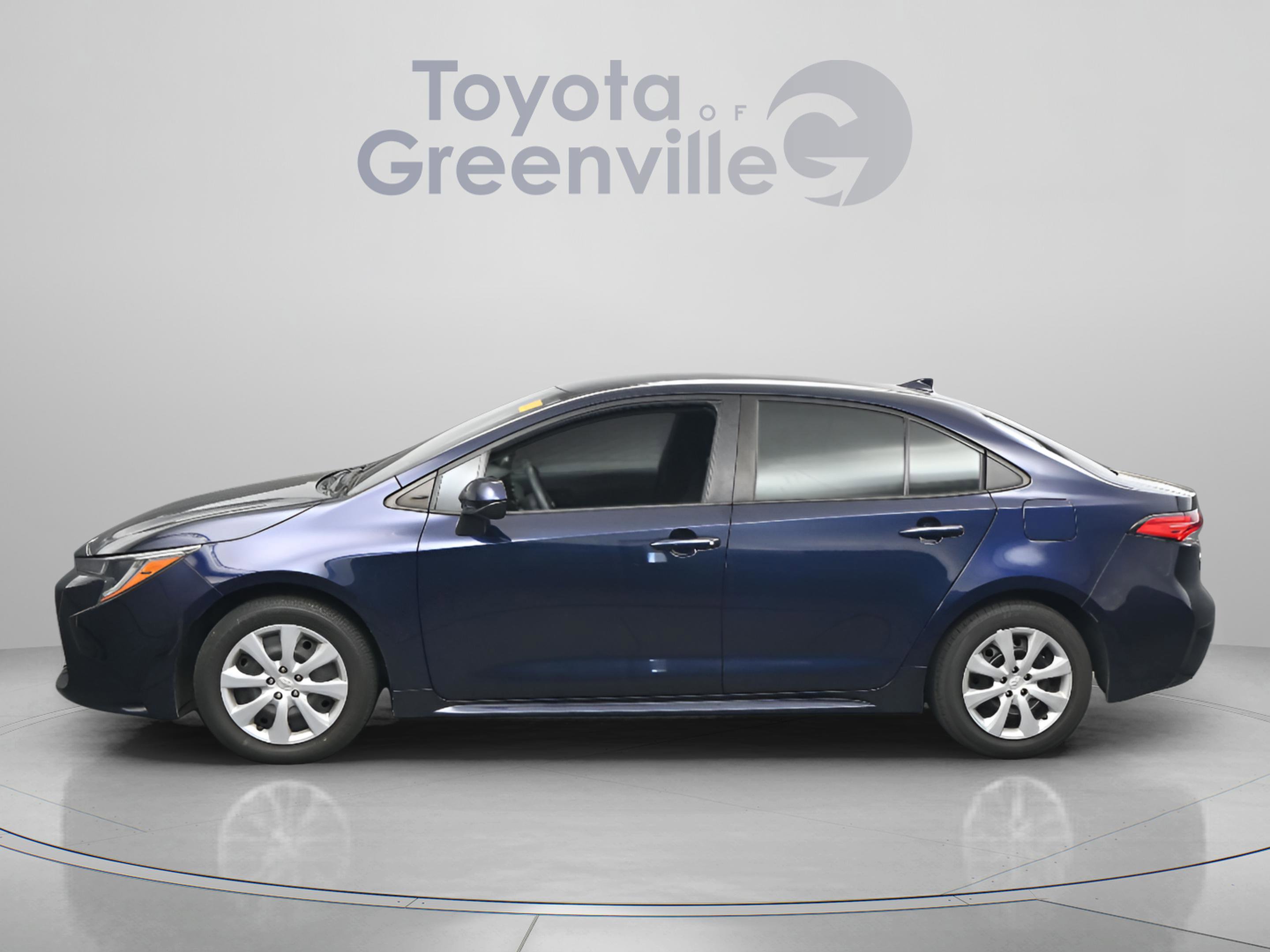 Used 2022 Toyota Corolla LE FWD image 5
