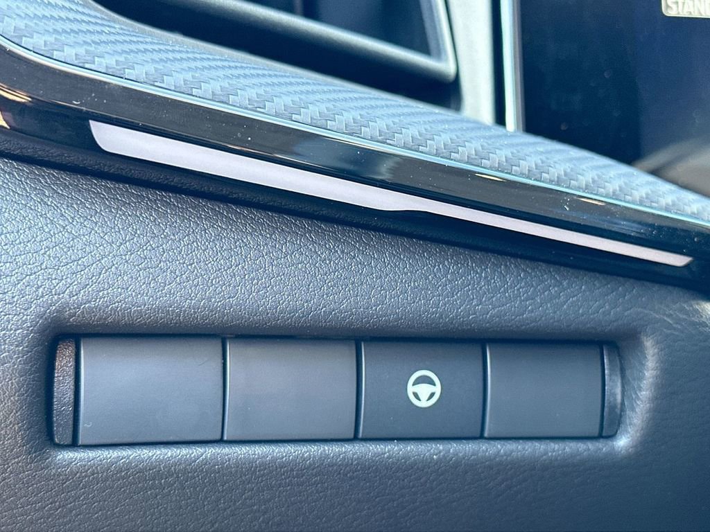 New 2025 Nissan Kicks SR image 19