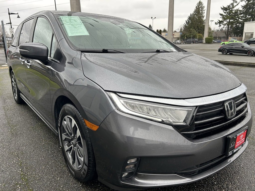Used 2024 Honda Odyssey EX-L image 3