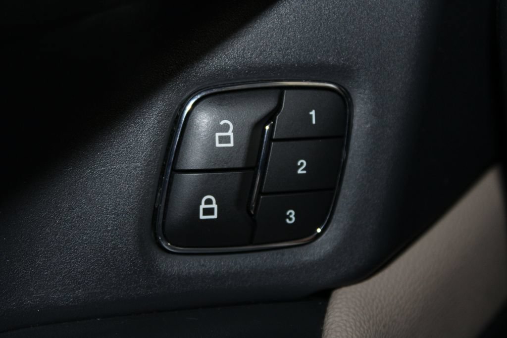 Used 2024 Ford Expedition Limited RWD image 43