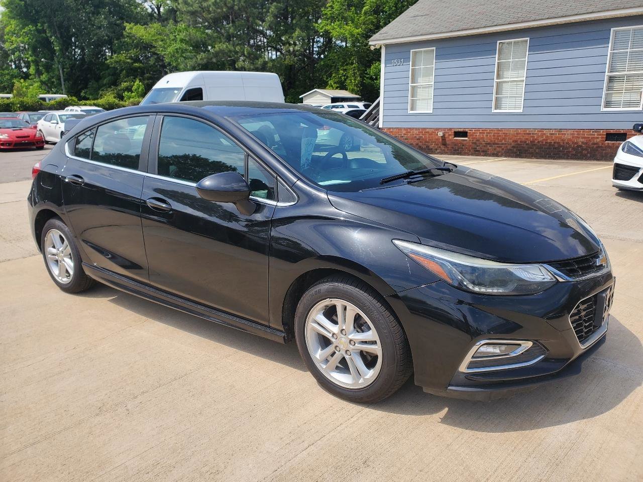 Used 2017 Chevrolet Cruze LT w/ RS Package FWD image 3