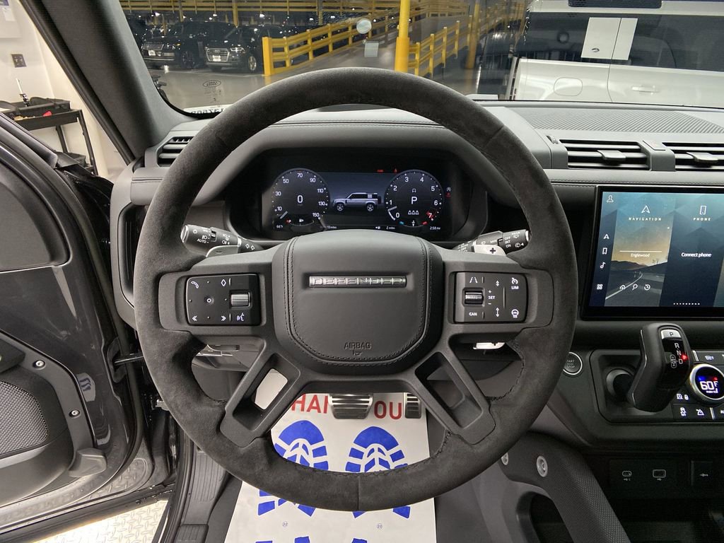 Certified 2023 Land Rover Defender 90 X-Dynamic SE image 15