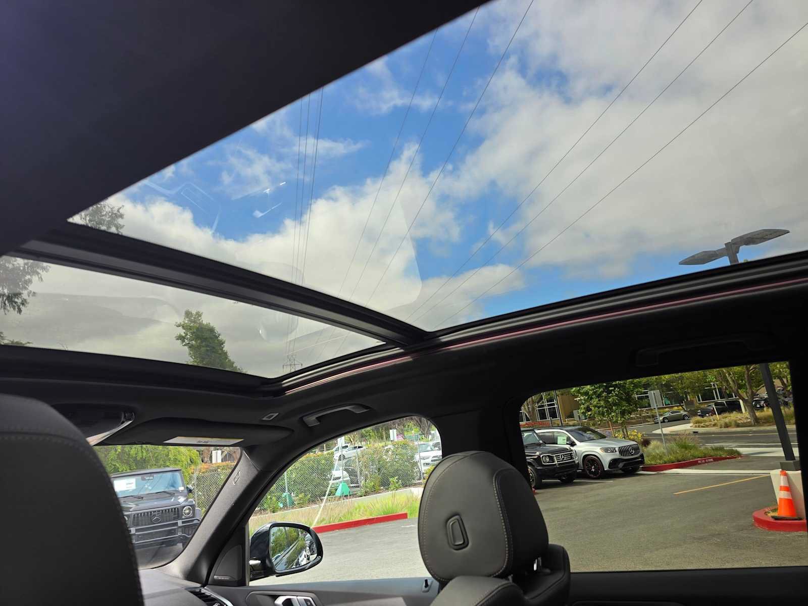 Used 2019 BMW X5 xDrive40i w/ M Sport Package AWD/4WD image 19