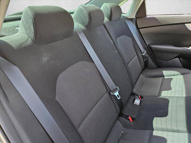 Used 2022 Kia Forte LXS FWD image 27