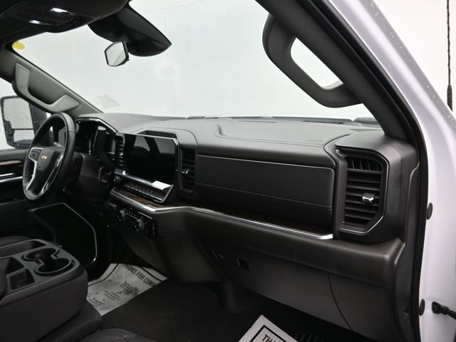 Used 2025 Chevrolet Silverado 2500 LT w/ Convenience Package AWD/4WD image 8