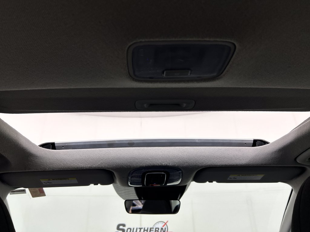 Used 2025 Hyundai Elantra SEL FWD image 19