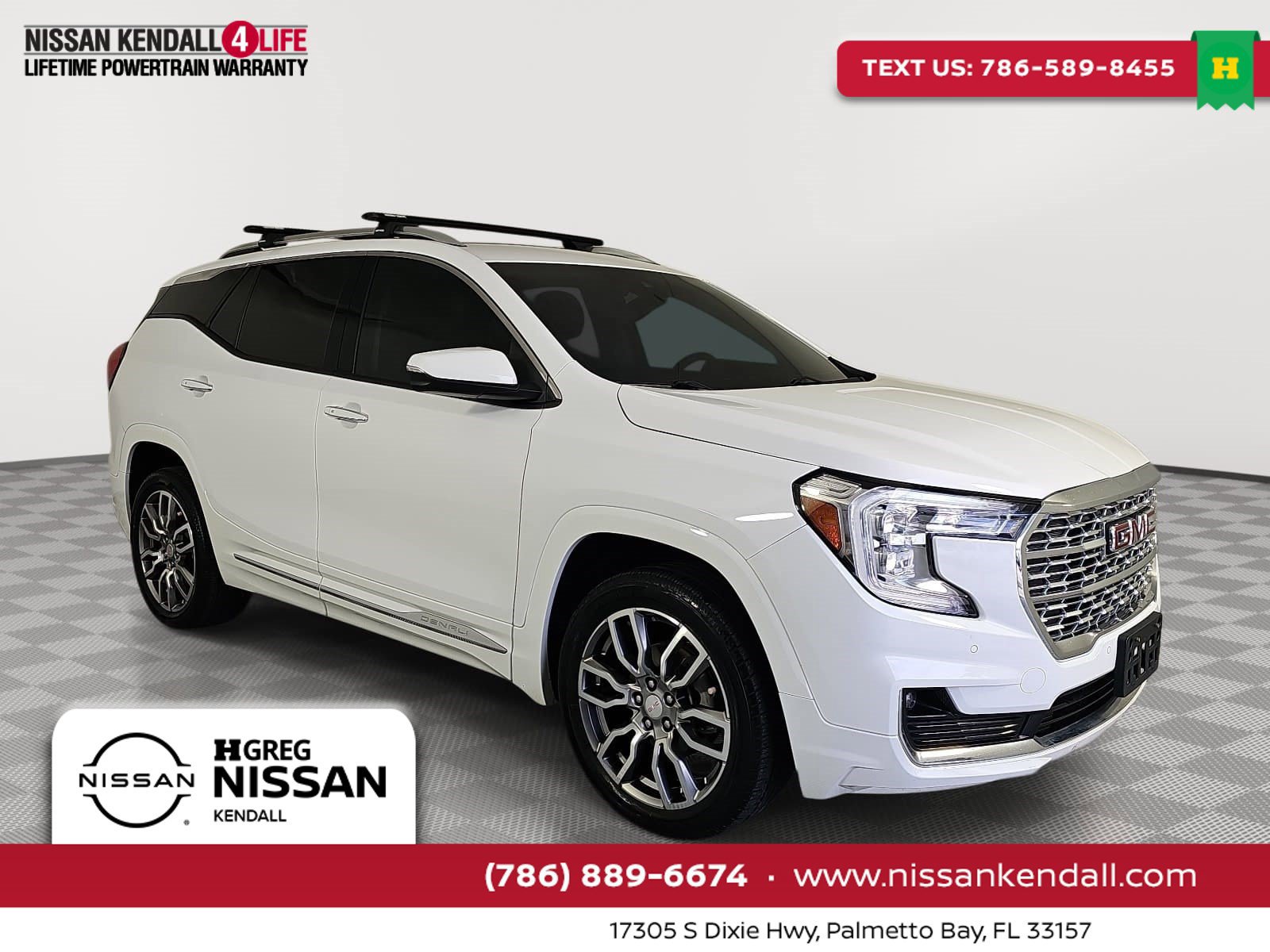 Used 2023 GMC Terrain Denali AWD/4WD image 1