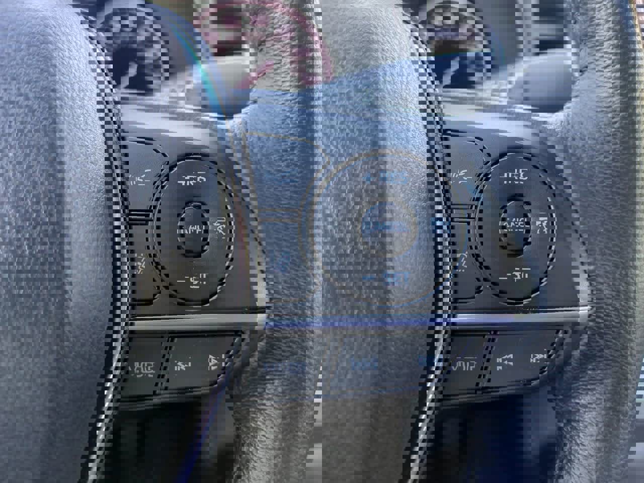 Certified 2021 Toyota Avalon XLE w/ Moonroof Package image 25