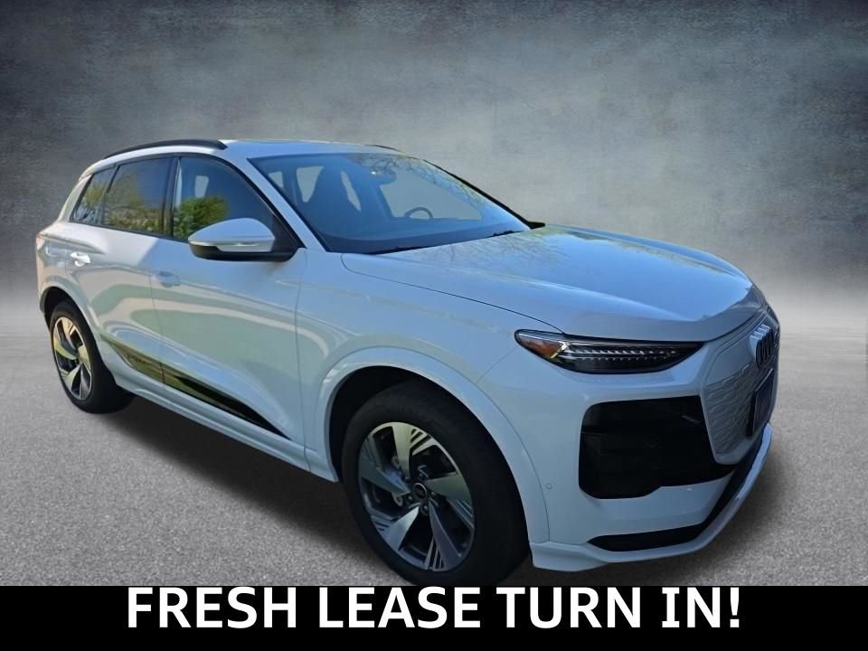 Used 2025 Audi Q6 e-tron Premium Plus w/ Premium Plus AWD/4WD image 4