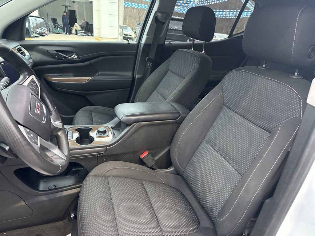 Used 2021 GMC Acadia SLE image 17