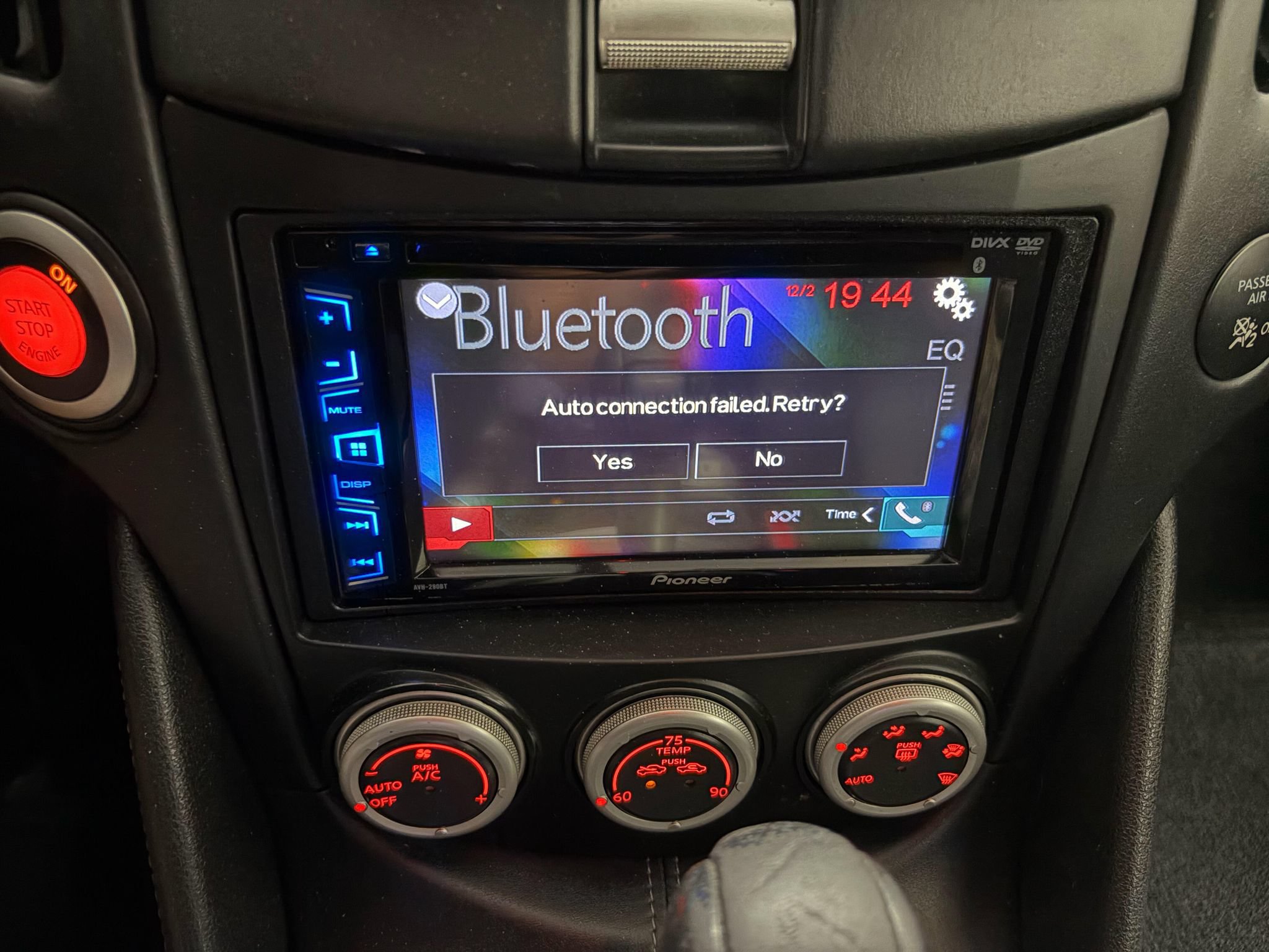 Used 2015 Nissan 370Z Coupe RWD image 13