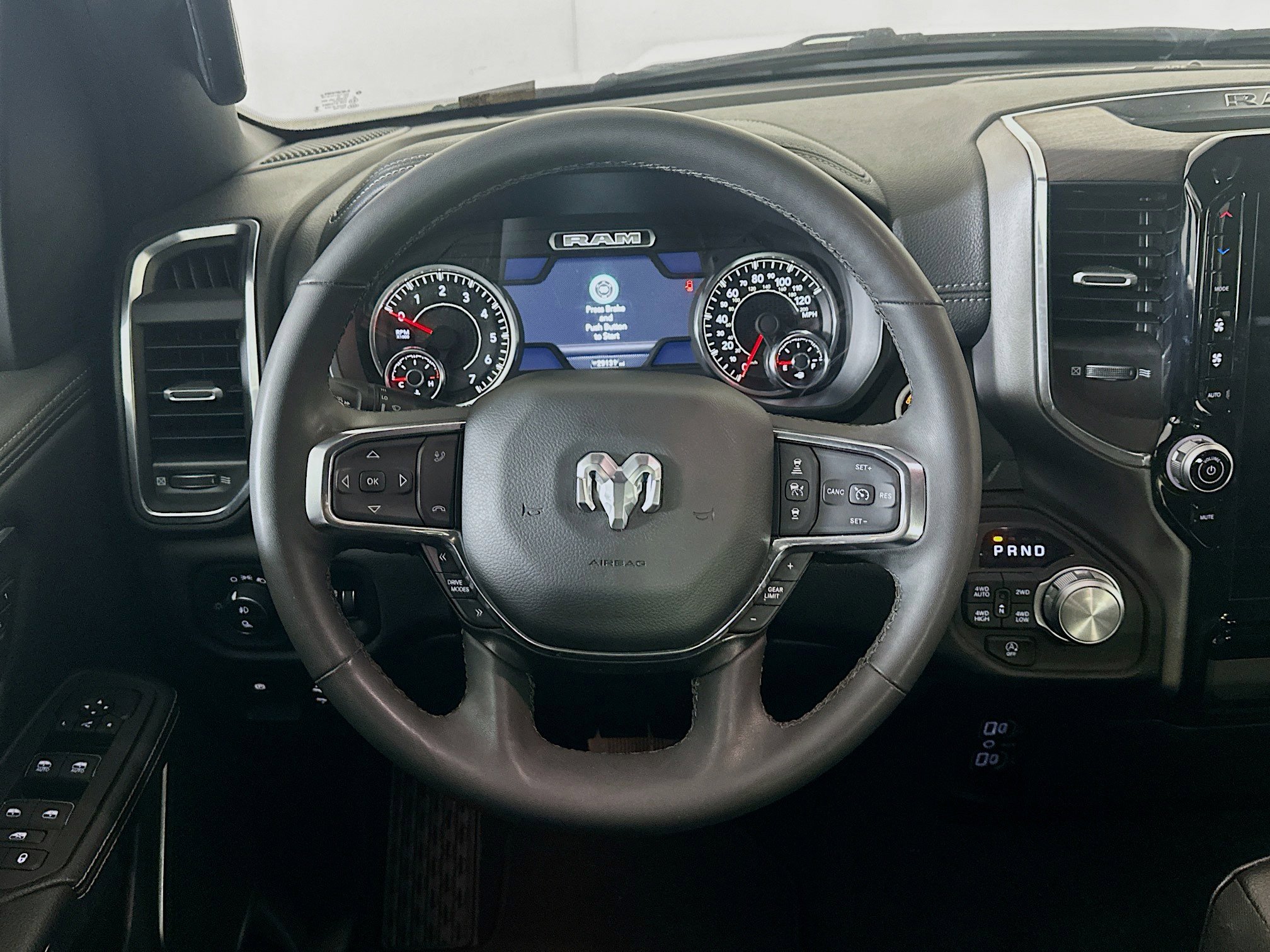 Used 2025 RAM 1500 Laramie image 18