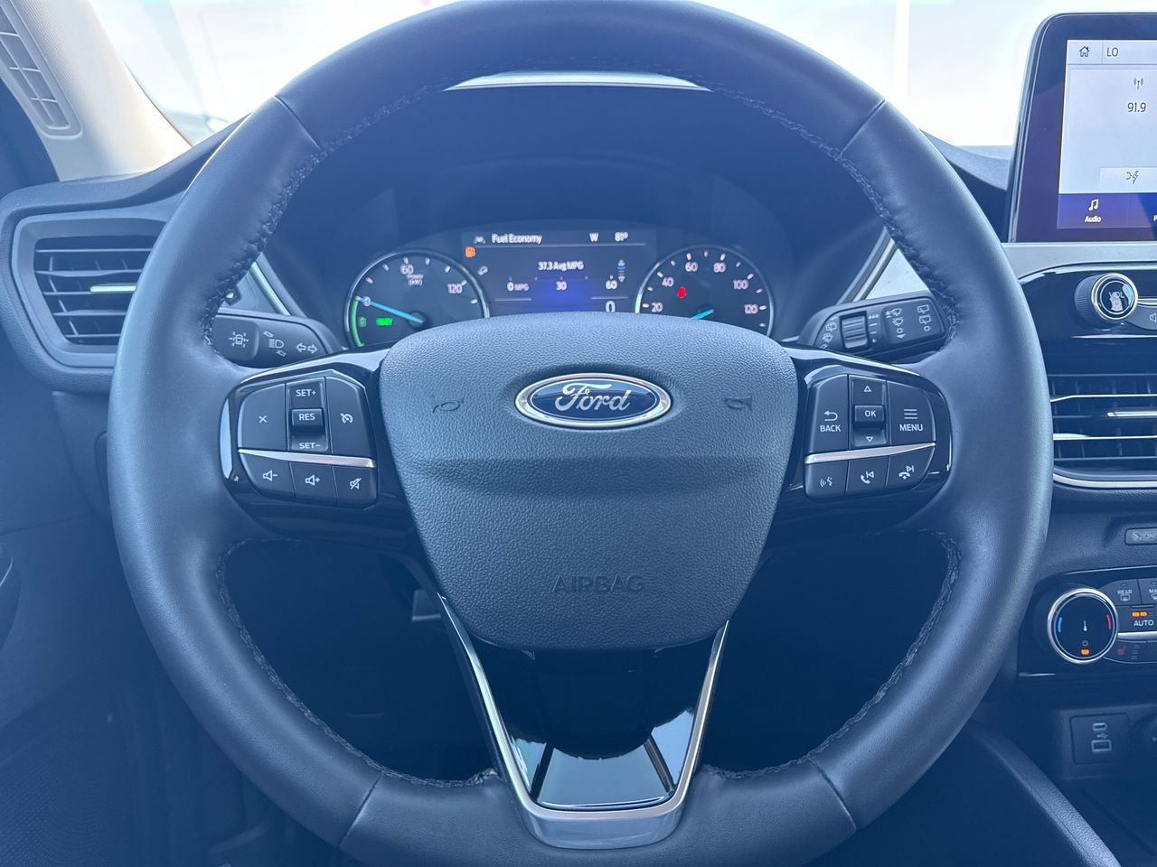 Used 2022 Ford Escape SEL w/ Class II Trailer Tow Package AWD/4WD image 16