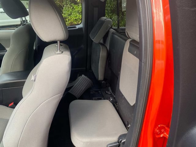 Used 2017 Toyota Tacoma SR5 w/ Tow Package AWD/4WD image 8