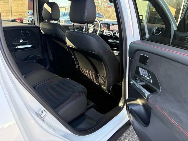 Used 2025 Mercedes-Benz GLB 250 image 25