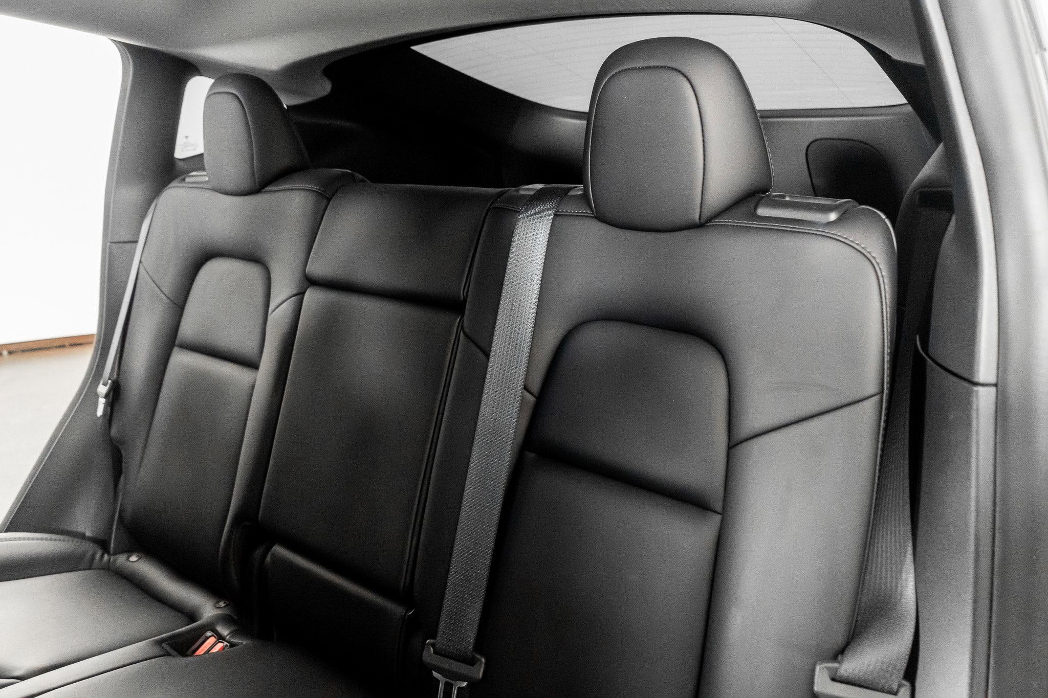 Used 2022 Tesla Model Y Long Range image 28