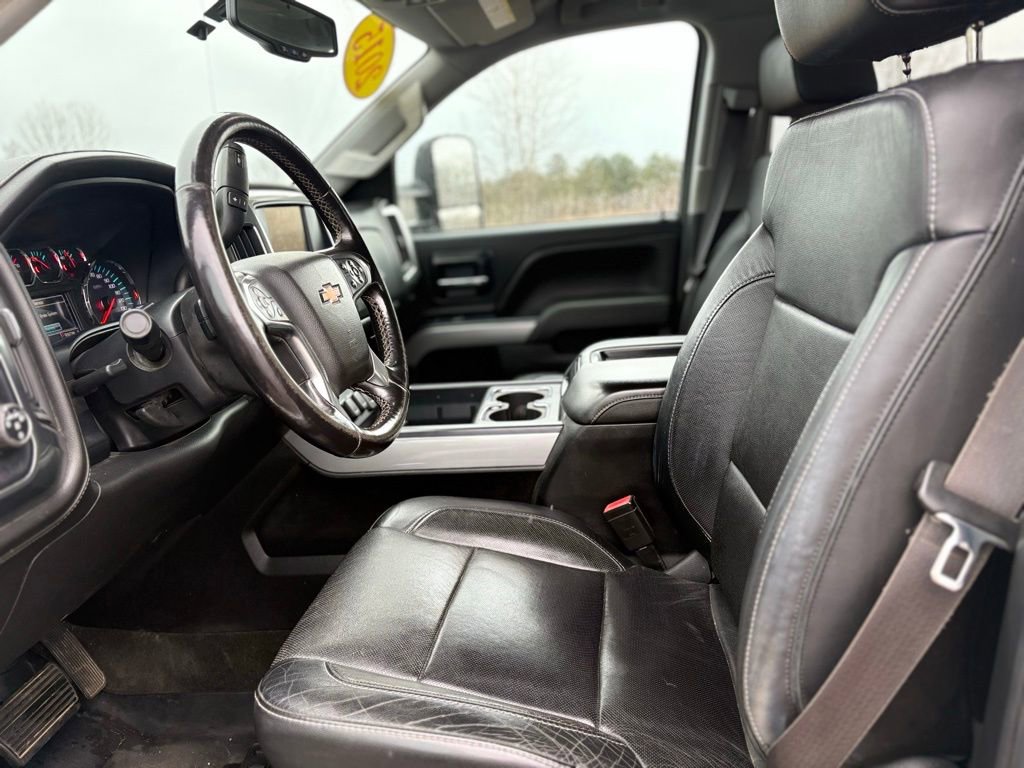 Used 2015 Chevrolet Silverado 2500 LTZ AWD/4WD image 10